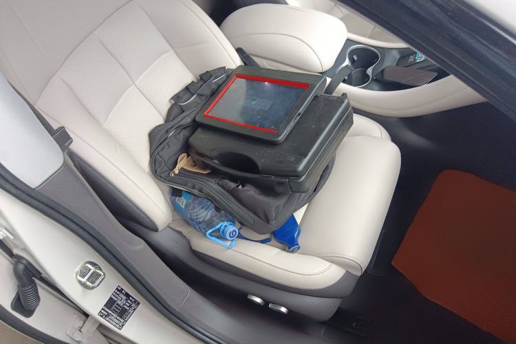 Used IM L6 2024 Max Standard Edition Right Front Seat