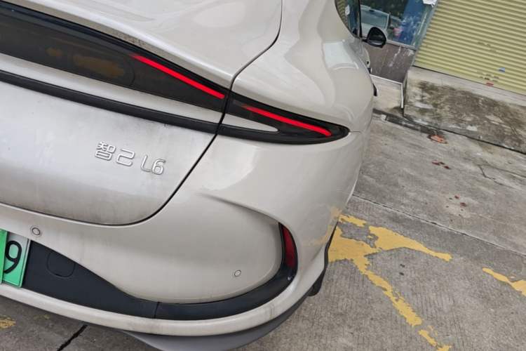 Used IM L6 2024 Max Standard Edition Right Rear Taillight