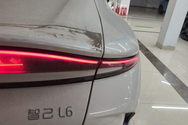 Used IM L6 2024 Max Standard Edition Right Rear Taillight