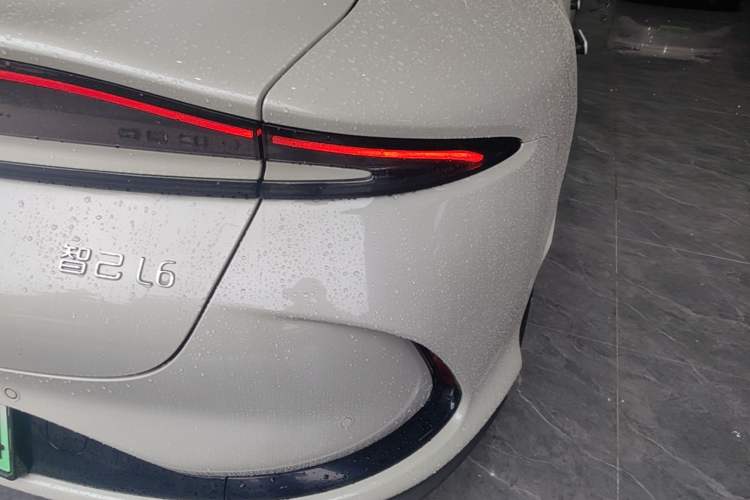 Used IM L6 2024 Max Standard Edition Right Rear Taillight
