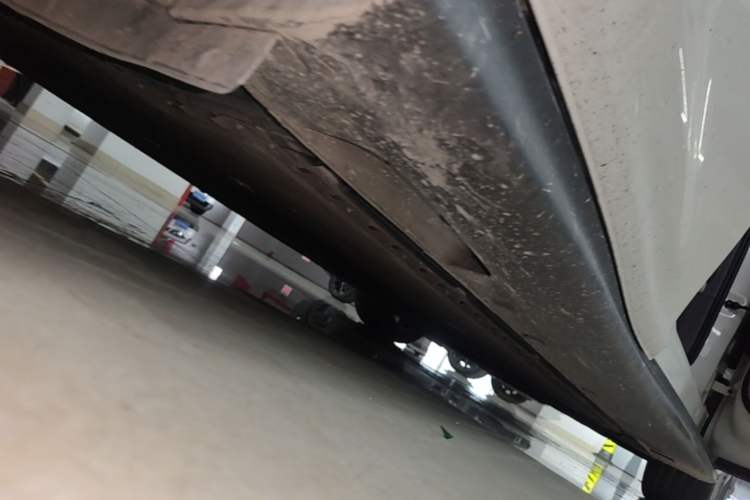 Used IM L6 2024 Max Standard Edition Right Side Sill