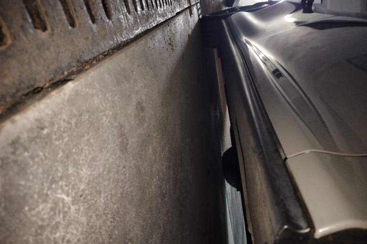 Used IM L6 2024 Max Long-Range Version Right Side Sill