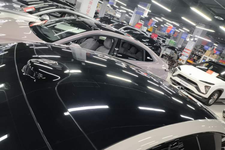 Used IM L6 2024 Max Standard Edition Roof