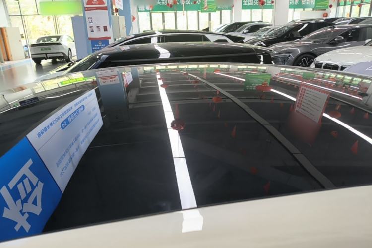 Used IM L6 2024 Max Extended-Range Version Roof