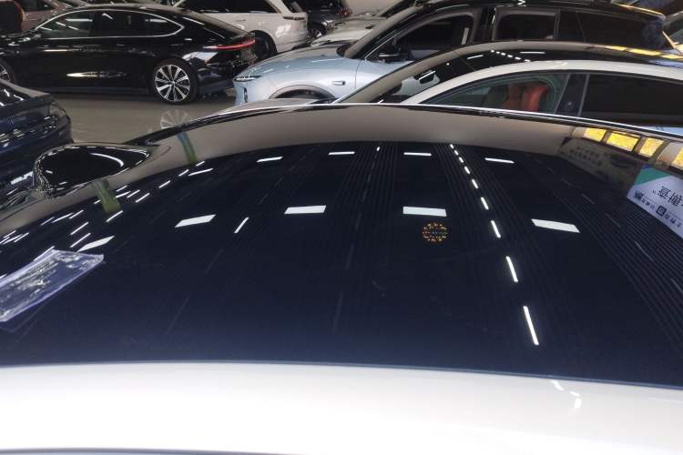 Used IM L6 2024 Max Standard Edition Roof