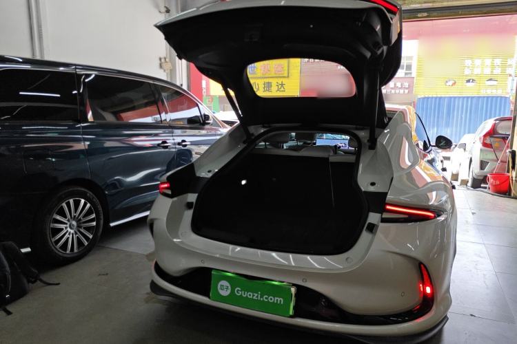 Used IM L6 2024 Max Standard Edition Trunk