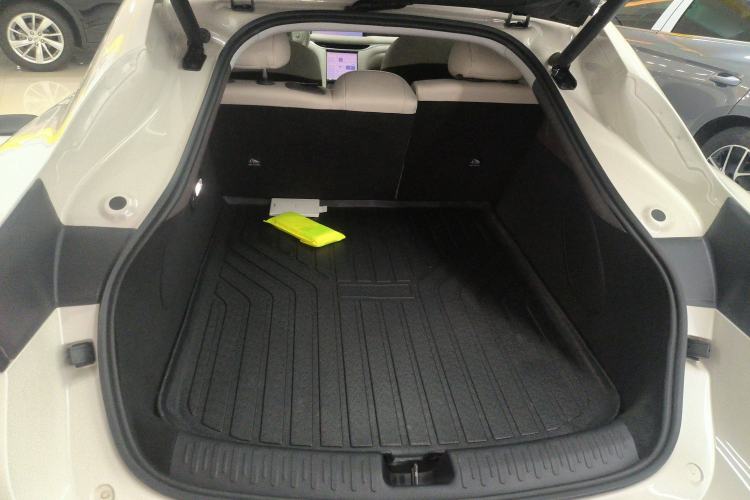 Used IM L6 2024 Max Standard Edition Trunk