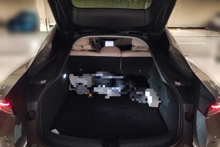 Used IM L6 2024 Max Long-Range Version Trunk