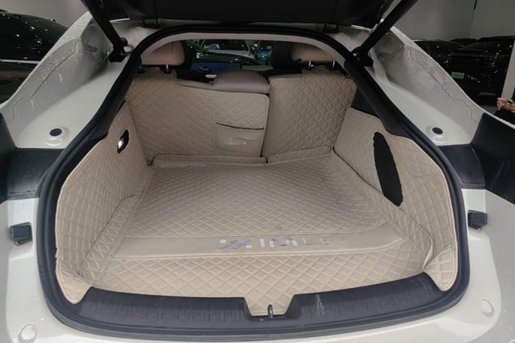 Used IM L6 2024 Max Standard Edition Trunk