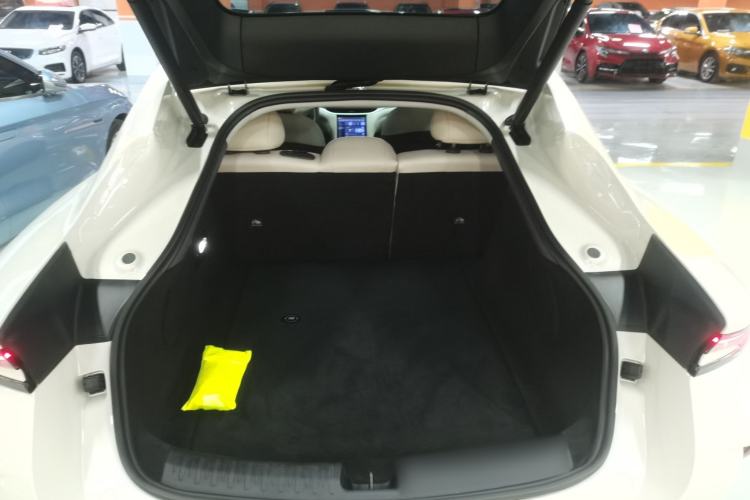 Used IM L6 2024 Max Extended-Range Version Trunk