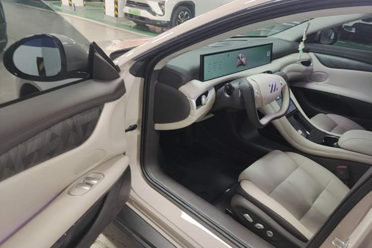 Used IM L6 2024 Max Standard Edition Driver Seat
