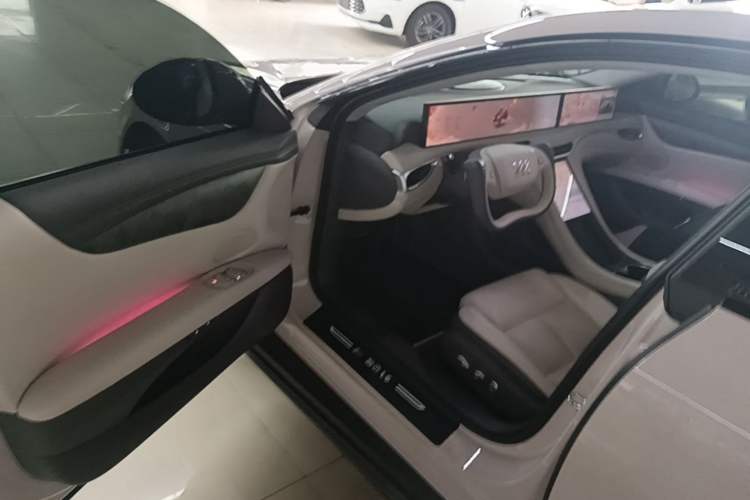 Used IM L6 2024 Max Standard Edition Driver Seat