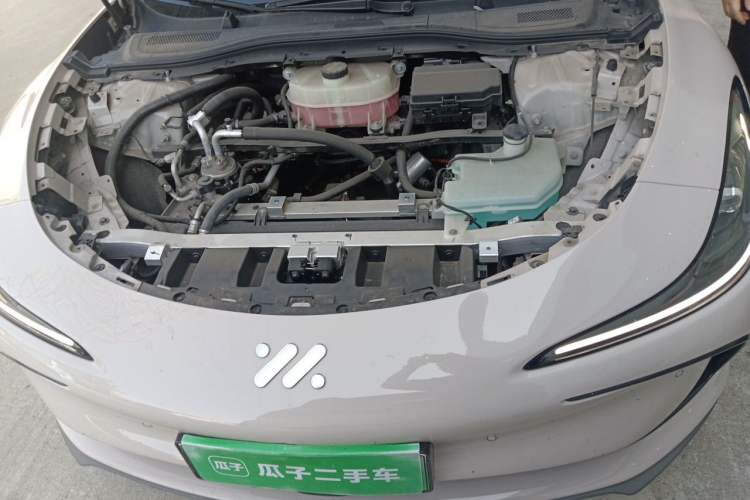 Used IM L6 2024 Max Standard Edition Engine Bay