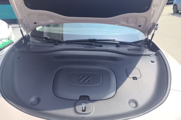 Used IM L6 2024 Max Standard Edition Engine Bay