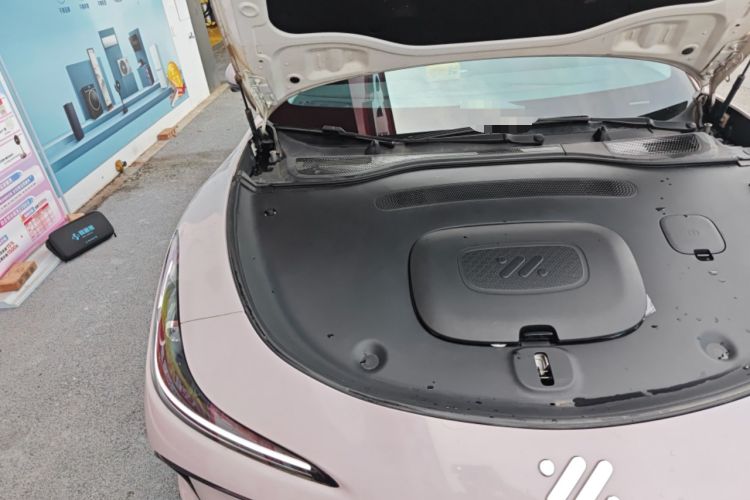 Used IM L6 2024 Max Standard Edition Engine Bay Right