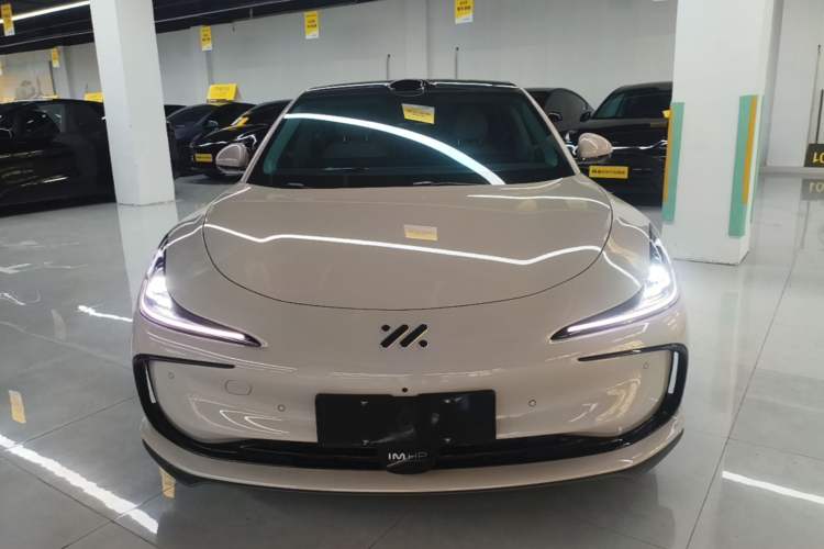 Used IM L6 2024 Max Enhanced Performance Edition Front