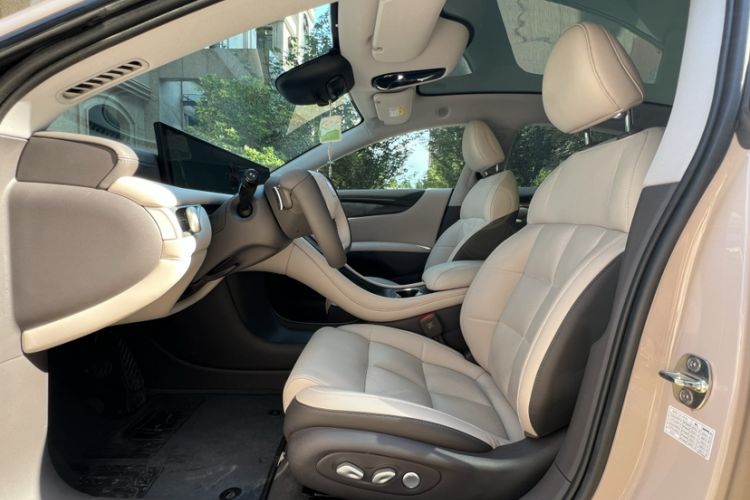 Used IM L6 2024 Max Standard Edition Interior 2