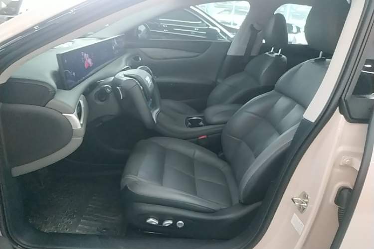 Used IM L6 2024 Max Standard Edition Left Front Seat