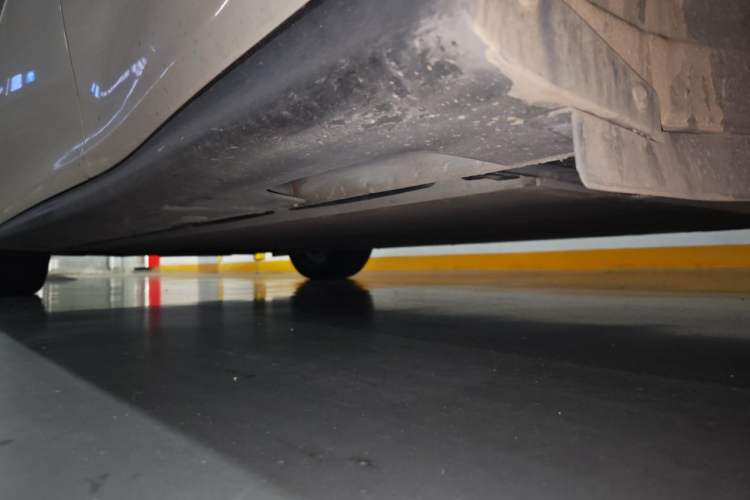 Used IM L6 2024 Max Enhanced Performance Edition Chassis Rear Left