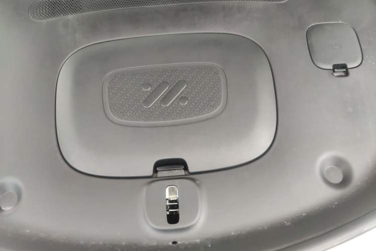 Used IM L6 2024 Max Standard Edition Engine Bay