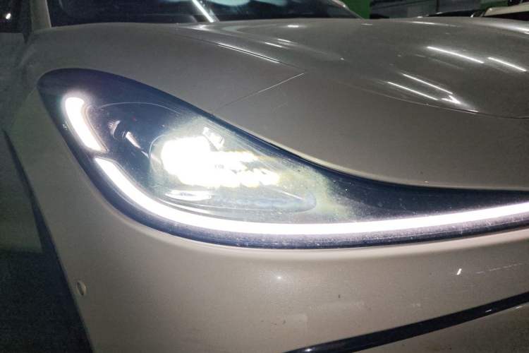Used IM L6 2024 Max Enhanced Performance Edition Right Front Headlight