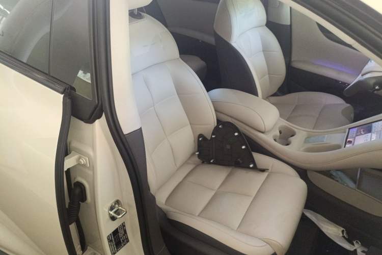 Used IM L6 2024 Max Extended-Range Version Right Front Seat