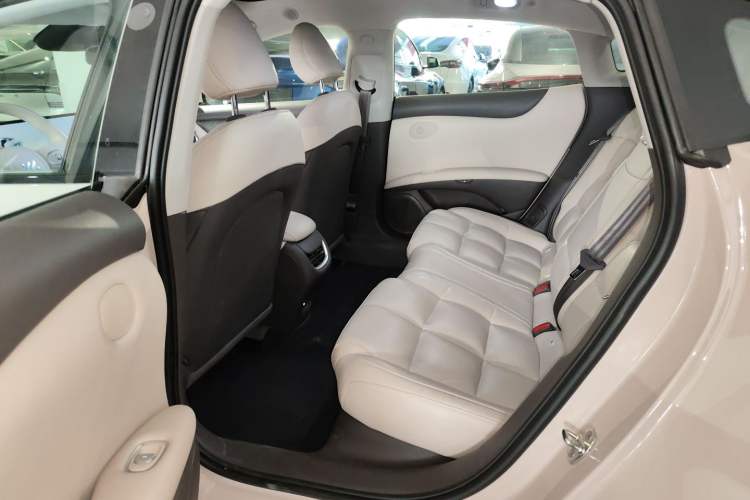 Used IM L6 2024 Max Standard Edition Left Rear Seat