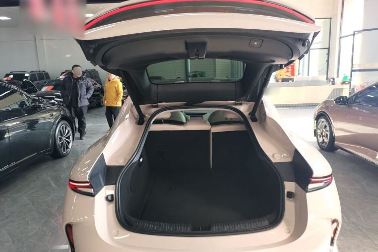 Used IM L6 2024 Max Long-Range Version Trunk