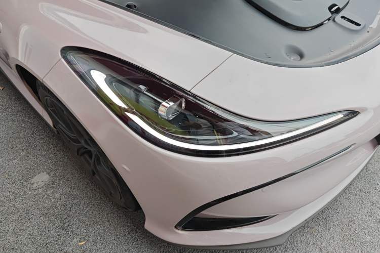 Used IM L6 2024 Max Standard Edition Right Front Headlight