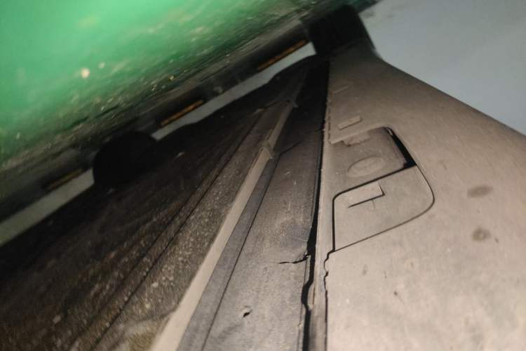 Used IM L6 2024 Max Enhanced Performance Edition Chassis Front Right