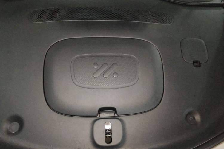 Used IM L6 2024 Max Standard Edition Engine Bay