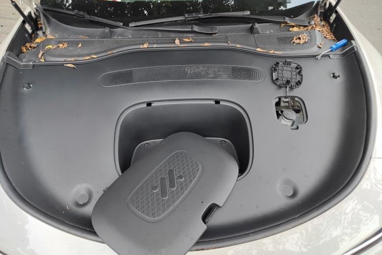 Used IM L6 2024 Max Standard Edition Engine Bay