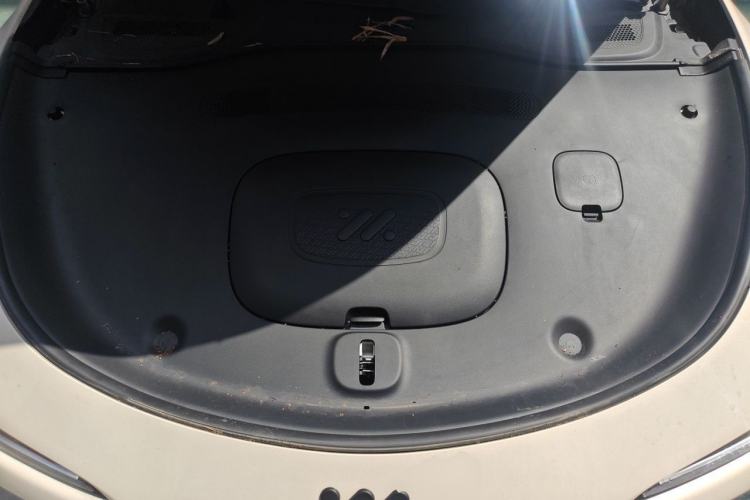 Used IM L6 2024 Max Standard Edition Engine Bay