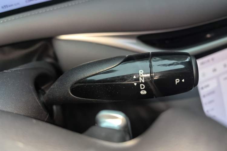 Used IM L6 2024 Max Standard Edition Gear Lever