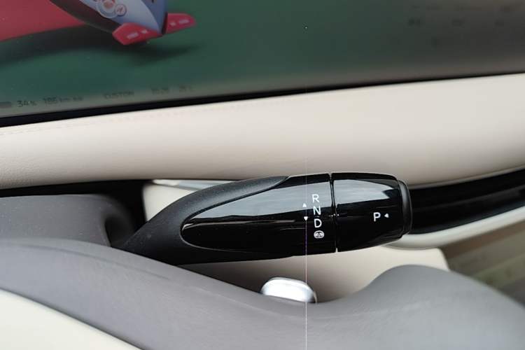Used IM L6 2024 Max Standard Edition Gear Lever