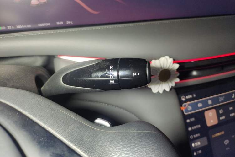 Used IM L6 2024 Max Enhanced Performance Edition Gear Lever