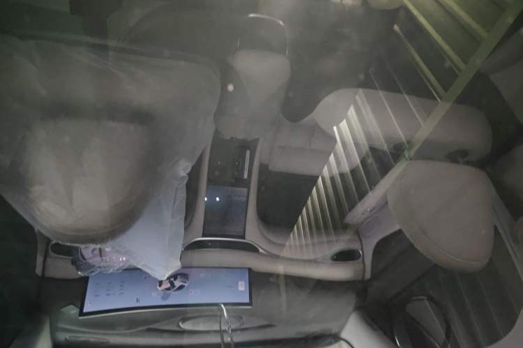 Used IM L6 2024 Max Standard Edition Headliner