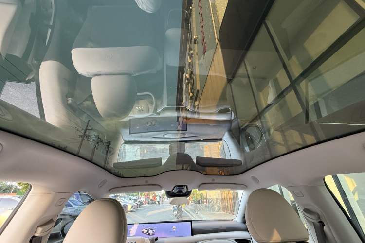 Used IM L6 2024 Max Standard Edition Headliner