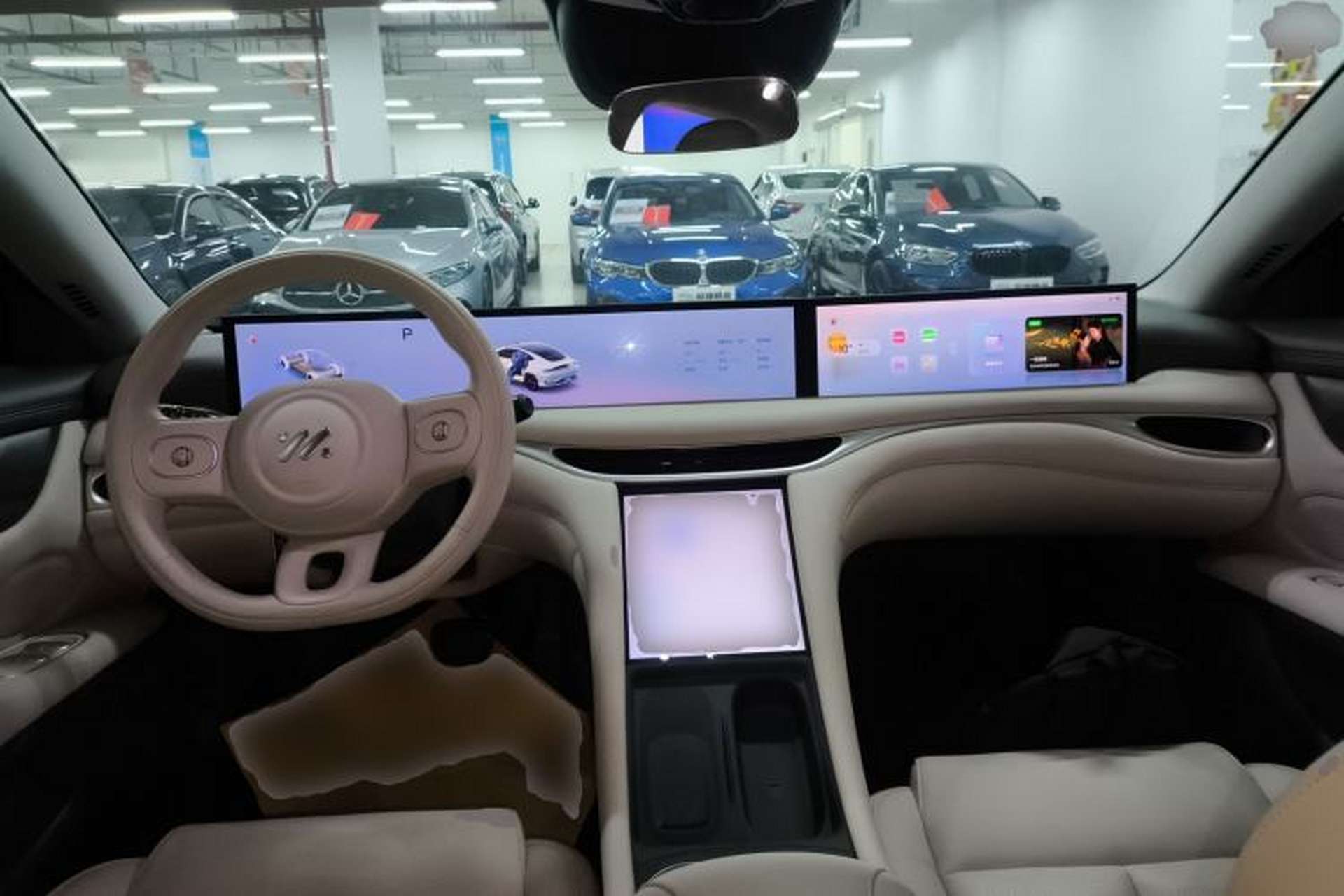 Used IM L6 2024 Max Enhanced Performance Edition Interior 2