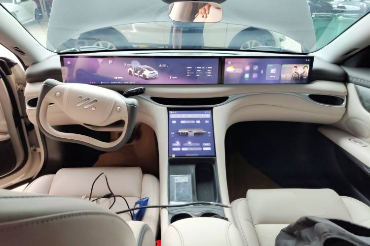 Used IM L6 2024 Max Standard Edition Interior 2