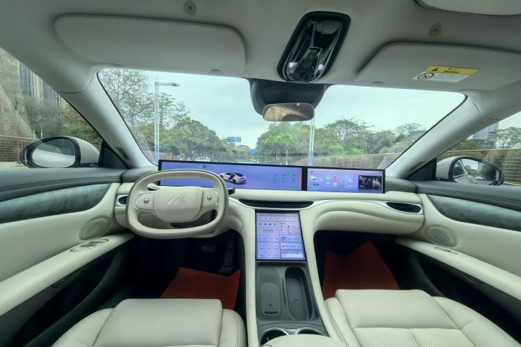 Used IM L6 2024 Max Long-Range Version Interior 3