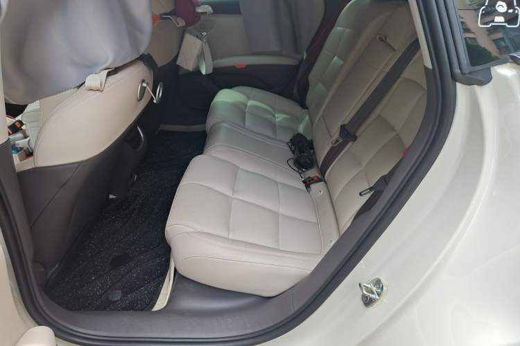 Used IM L6 2024 Max Enhanced Performance Edition Interior 4