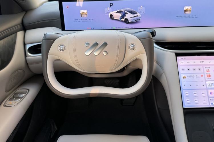 Used IM L6 2024 Max Standard Edition Interior 5