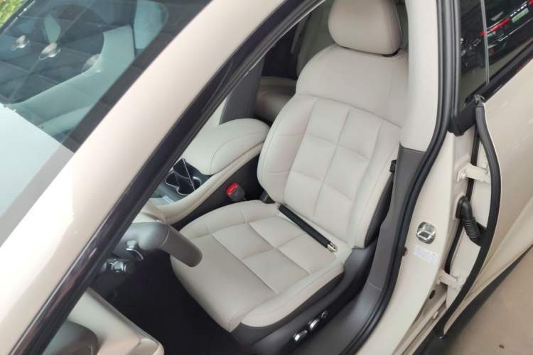 Used IM L6 2024 Max Standard Edition Left Front Seat
