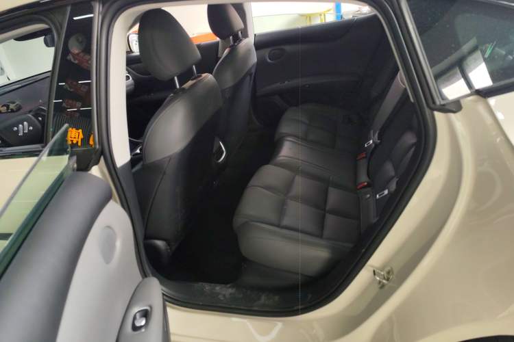 Used IM L6 2024 Max Enhanced Performance Edition Left Rear Seat