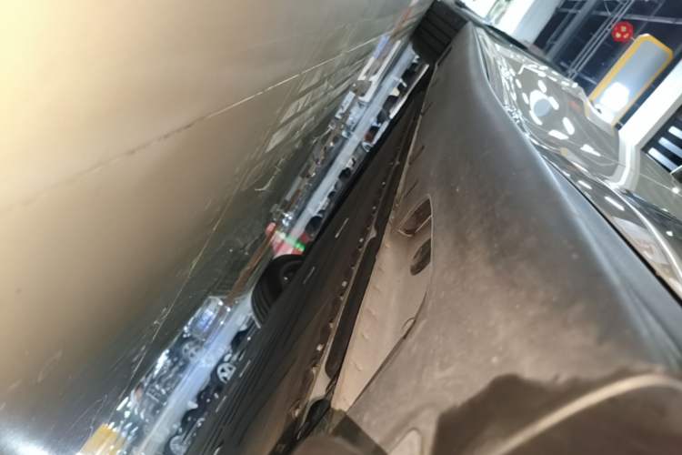 Used IM L6 2024 Max Standard Edition Left Side Sill