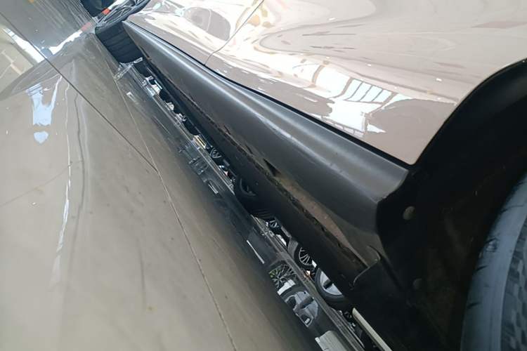 Used IM L6 2024 Max Standard Edition Left Side Sill