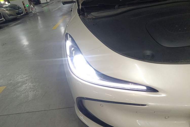 Used IM L6 2024 Max Long-Range Version Right Front Headlight
