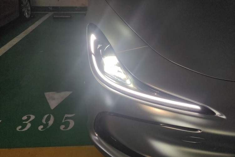 Used IM L6 2024 Max Enhanced Performance Edition Right Front Headlight