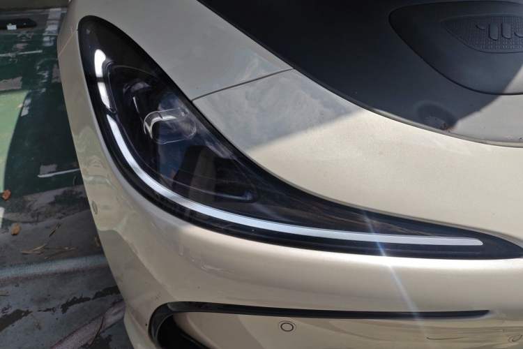 Used IM L6 2024 Max Standard Edition Right Front Headlight